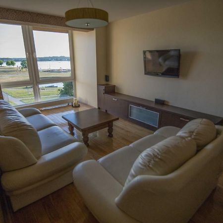 Cozy Apartment With A Wonderful Lake View Telšiai Exteriér fotografie